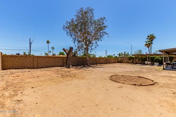 3833 Woodridge Dr, Glendale, AZ 85308