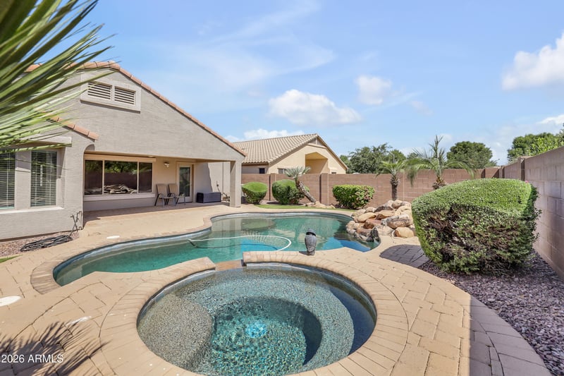 38333 Carolina Ave, San Tan Valley, AZ 85140