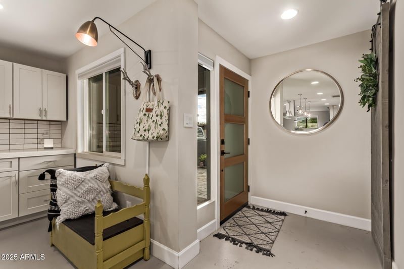 3834 Shaw Butte Dr, Phoenix, AZ 85028