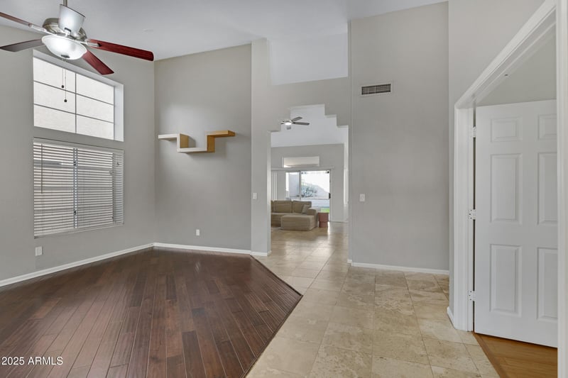 3834 Windsong Dr, Phoenix, AZ 85048