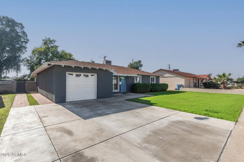 3835 Myrtle Ave, Phoenix, AZ 85051