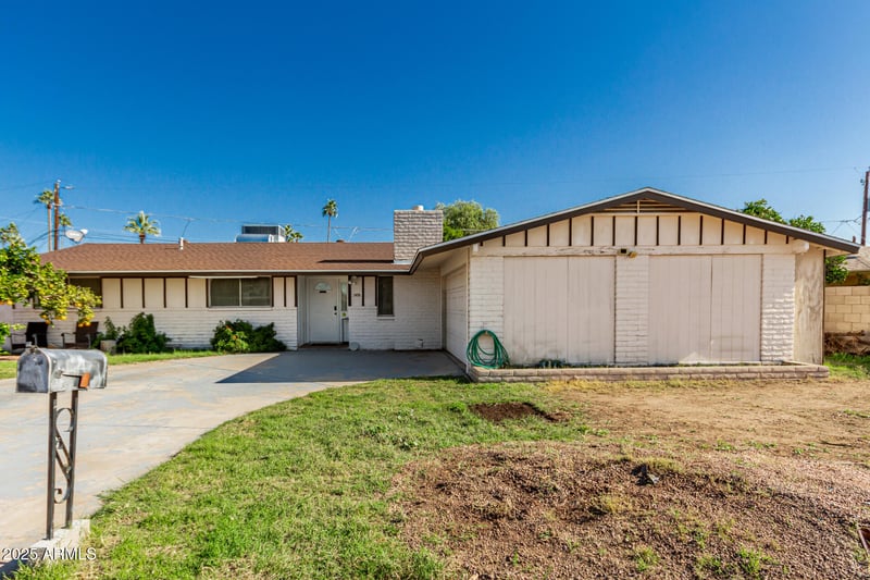 3836 Royal Palm Rd, Phoenix, AZ 85051