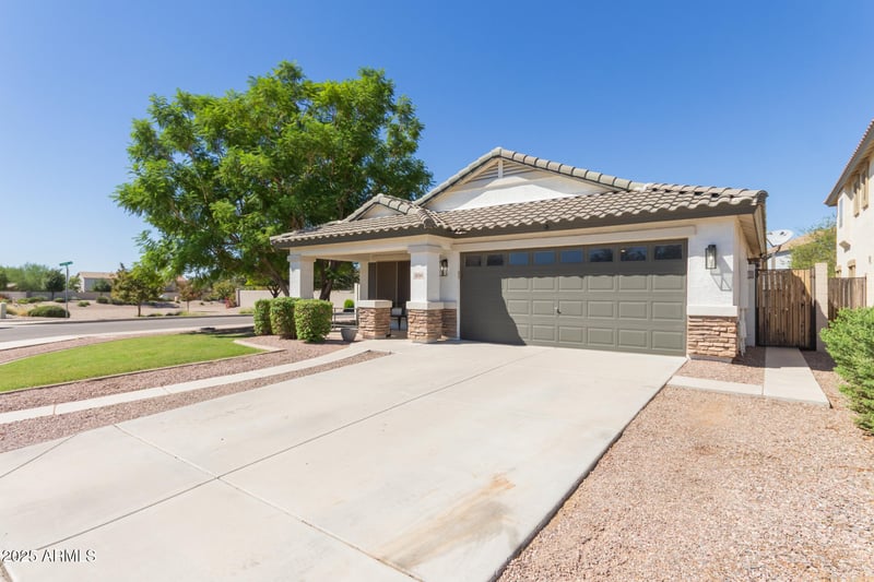 38360 Joann Way, San Tan Valley, AZ 85140