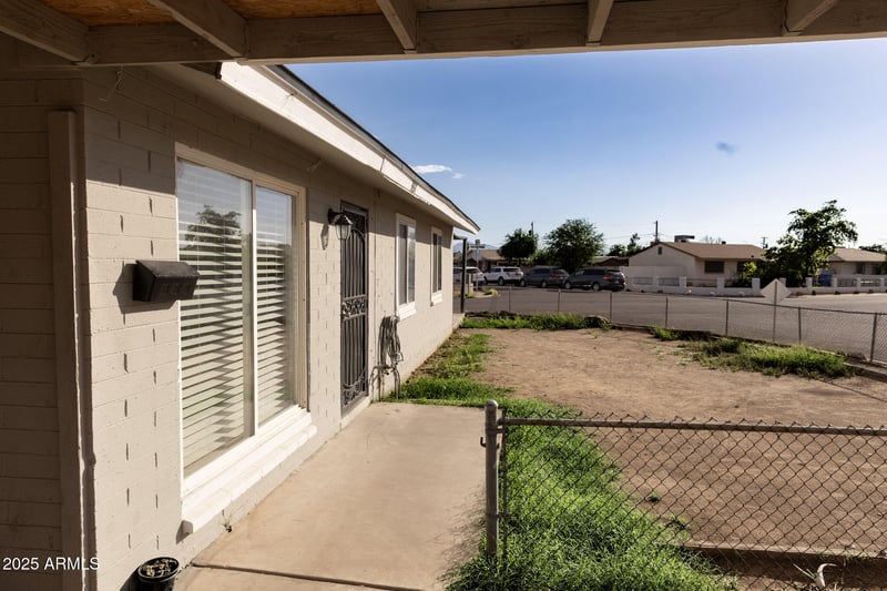 3837 Cypress St, Phoenix, AZ 85009