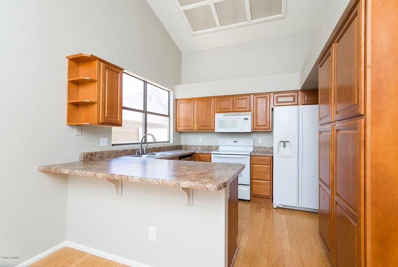 3837 E Tano St, Phoenix, AZ 85044