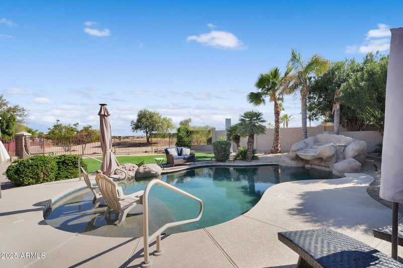 3837 Meadowview Dr, Gilbert, AZ 85298