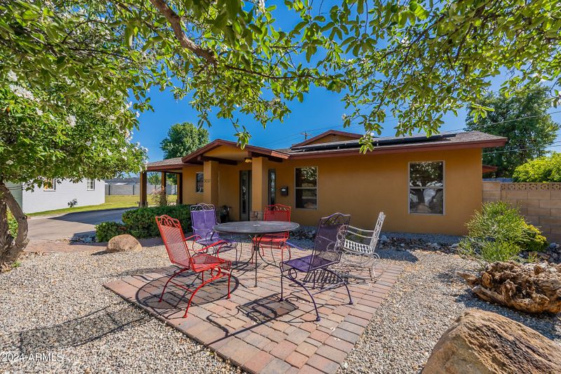 3837 N 43rd St, Phoenix, AZ 85018