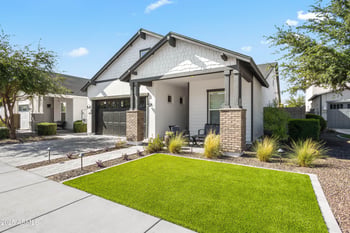 3838 E Crittenden Ln, Phoenix, AZ 85018