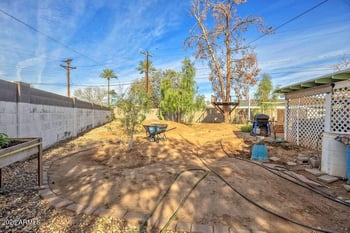 3838 Flynn Ln, Phoenix, AZ 85019