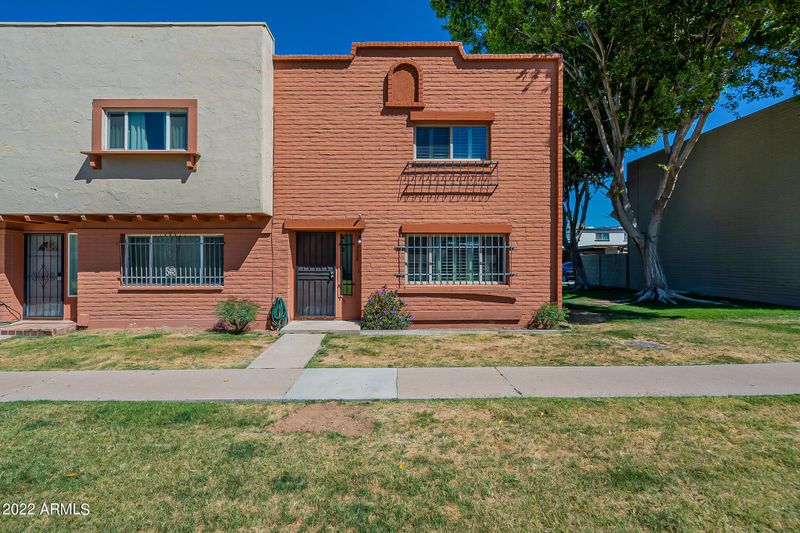 3838 N 30th St, Phoenix, AZ 85016