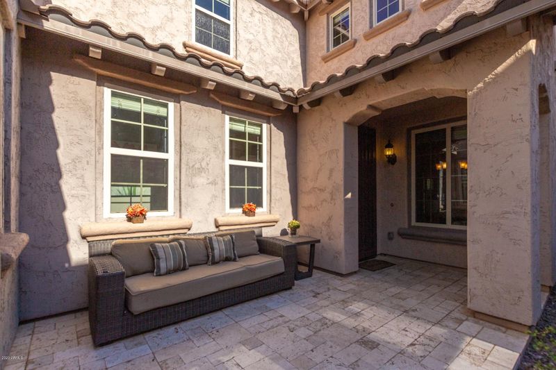 3839 E Matthew Dr, Phoenix, AZ 85050