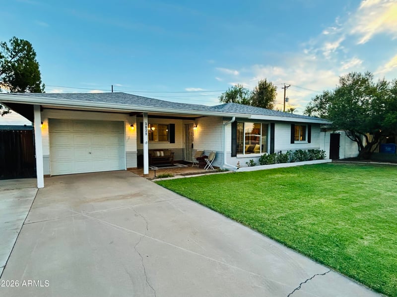 3839 E Vernon Ave, Phoenix, AZ 85008