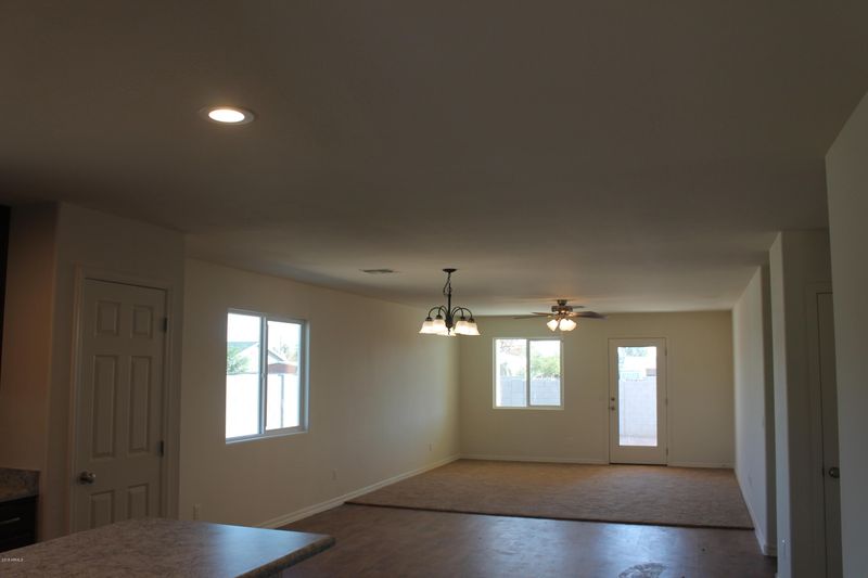 3840 N 23rd Dr, Phoenix, AZ 85015