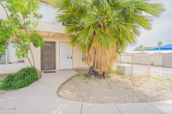 3840 N 43rd Ave #25, Phoenix, AZ 85031
