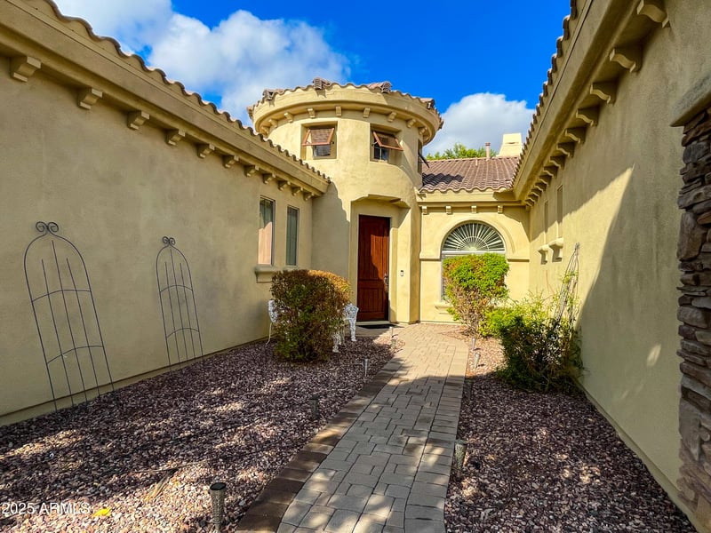 3840 San Mateo Way, Chandler, AZ 85249