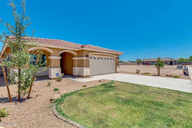 3840 W Leodra Ln, Phoenix, AZ 85041