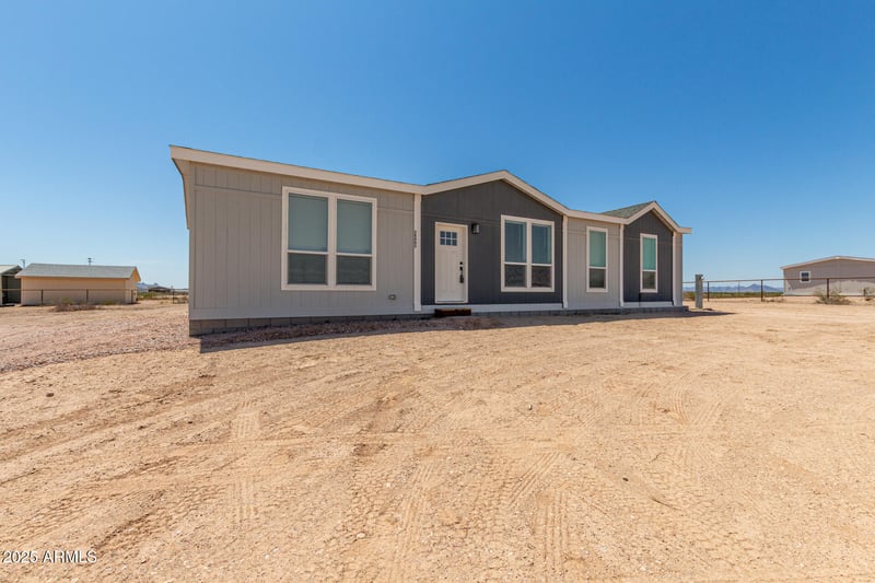 38402 Latham St, Tonopah, AZ 85354