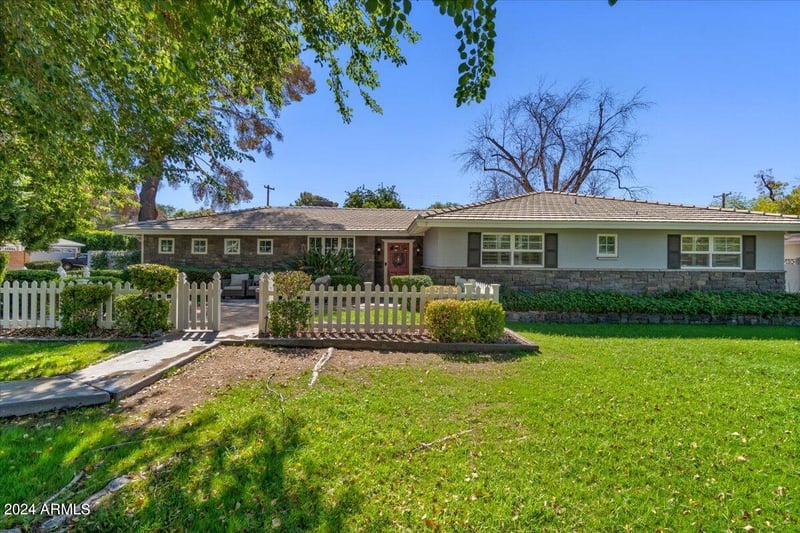 3841 E Elm St, Phoenix, AZ 85018