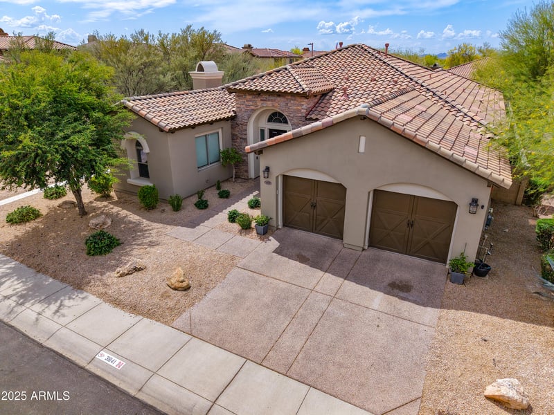 3841 E Patrick Ln, Phoenix, AZ 85050