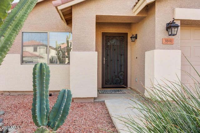 3841 W Fallen Leaf Ln, Glendale, AZ 85310