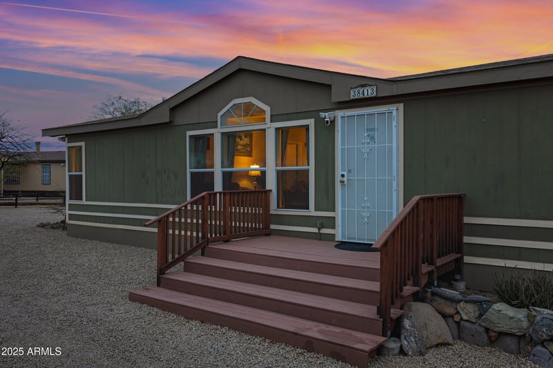 38413 16th St, Phoenix, AZ 85086