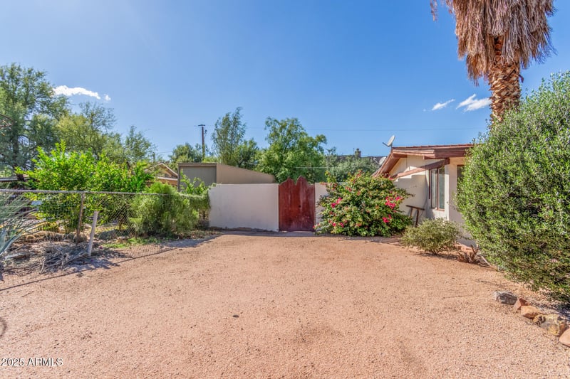 38414 Hazelwood Cir, Cave Creek, AZ 85331