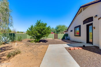 38414 N 12th St, Phoenix, AZ 85086