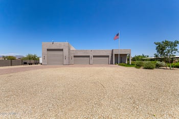 38415 25th Ave, Phoenix, AZ 85086