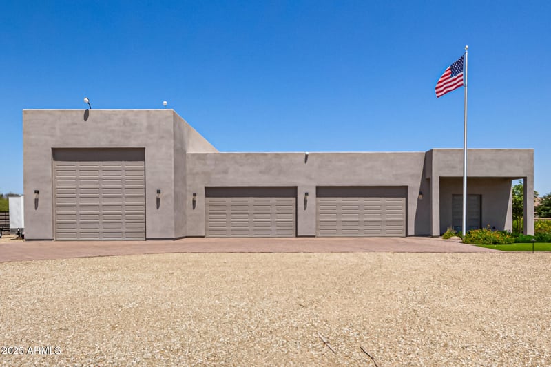 38415 25th Ave, Phoenix, AZ 85086