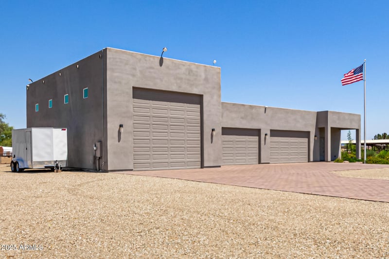 38415 25th Ave, Phoenix, AZ 85086