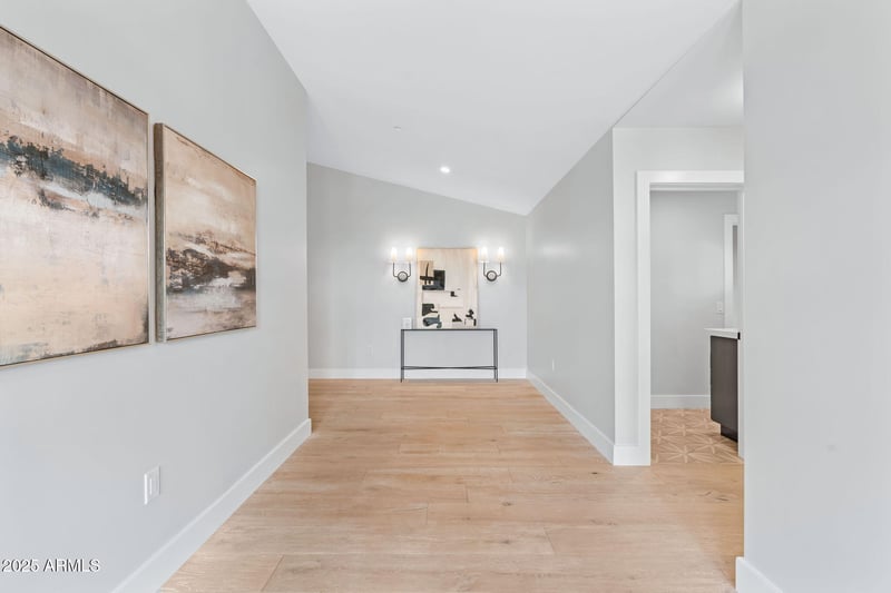 3842 E San Miguel Ave, Paradise Valley, AZ 85253