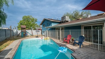 3842 Mauna Loa Ln, Phoenix, AZ 85053