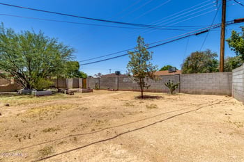 3842 Ocotillo Rd, Phoenix, AZ 85019