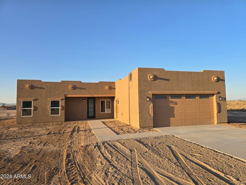 38422 Buckeye Rd, Tonopah, AZ 85354