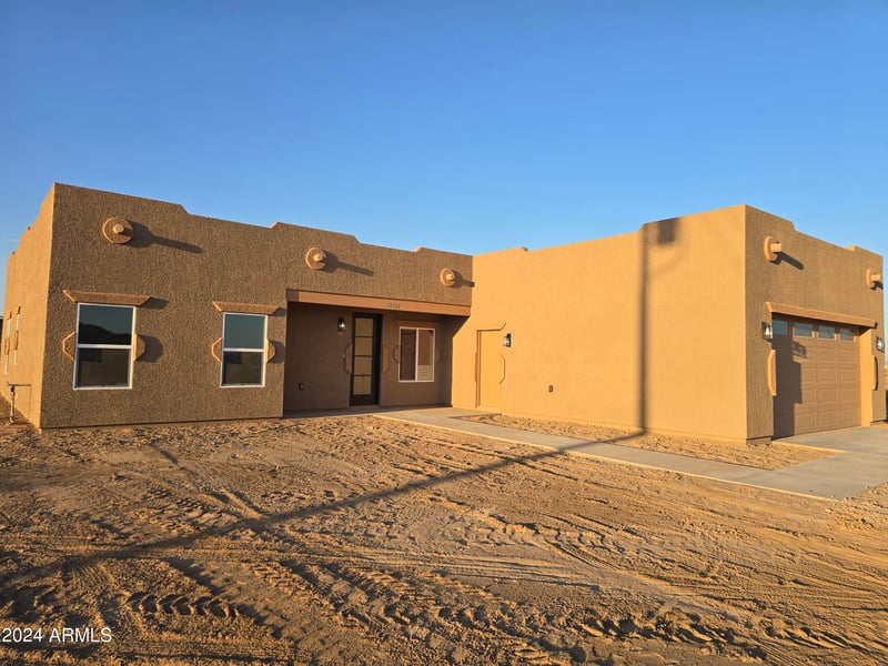 38422 Buckeye Rd, Tonopah, AZ 85354