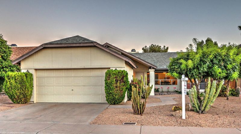 3843 E Carol Ann Way, Phoenix, AZ 85032