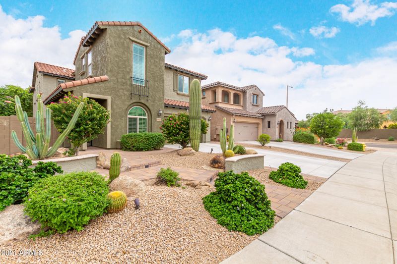 3843 E Melinda Dr, Phoenix, AZ 85050