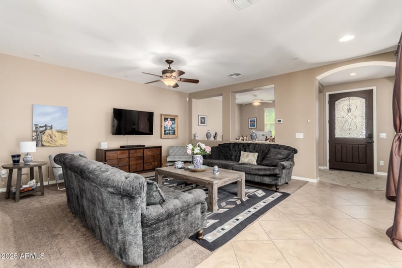 3843 Gideon Way, Gilbert, AZ 85296