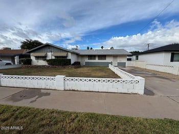 3844 34th Pl, Phoenix, AZ 85018