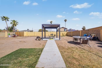 3844 W Caribbean Ln, Phoenix, AZ 85053