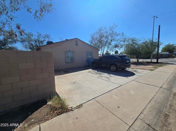 3845 15th Ave, Phoenix, AZ 85013