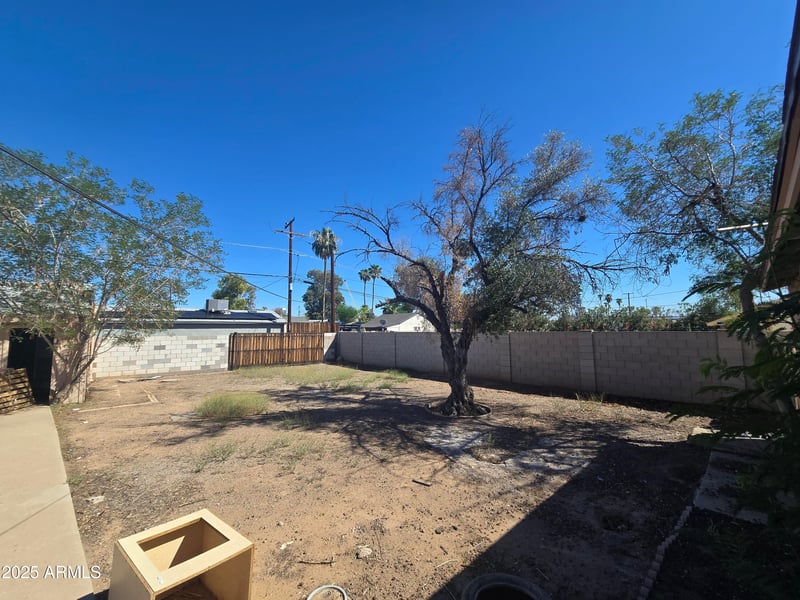 3845 15th Ave, Phoenix, AZ 85013