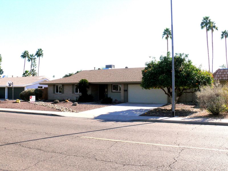 3845 E Cholla St, Phoenix, AZ 85028