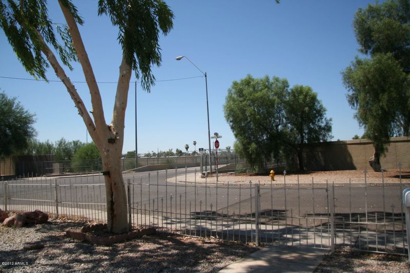 3845 W Moreland St, Phoenix, AZ 85009
