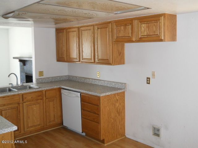 3845 W Waltann Ln, Phoenix, AZ 85053
