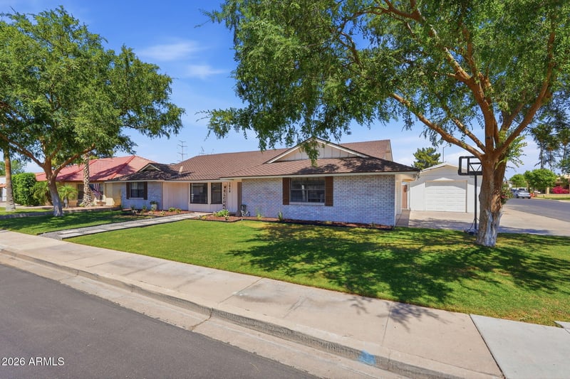 3848 Contessa St, Mesa, AZ 85205