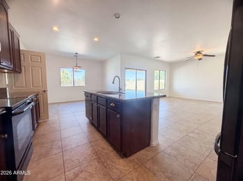 38487 Lamar Dr, San Tan Valley, AZ 85140
