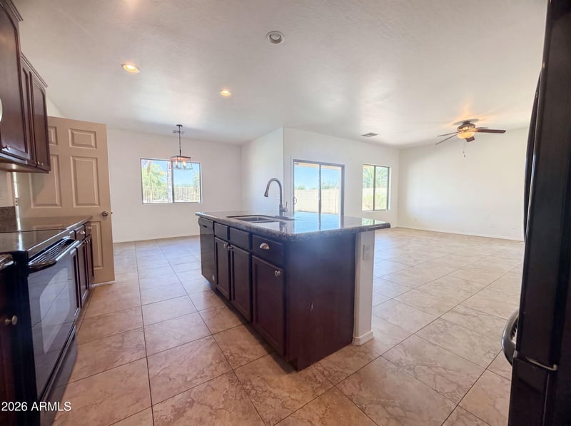 38487 Lamar Dr, San Tan Valley, AZ 85140