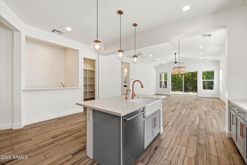 3849 Crittenden Ln, Phoenix, AZ 85018