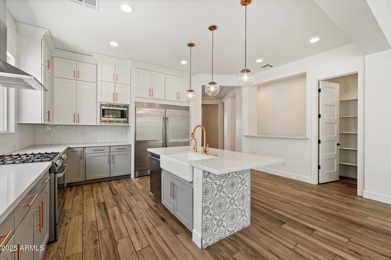 3849 Crittenden Ln, Phoenix, AZ 85018